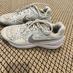 Nike sneakers size 9